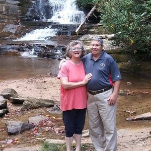 Meet your Posher, Sharon